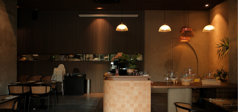 Ember Cafe (Taman Daya)